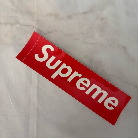 Supreme Box Logo Sticker - Picture 4 of 5